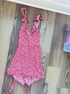 SHEIN Pink Floral Tie-Strap Romper